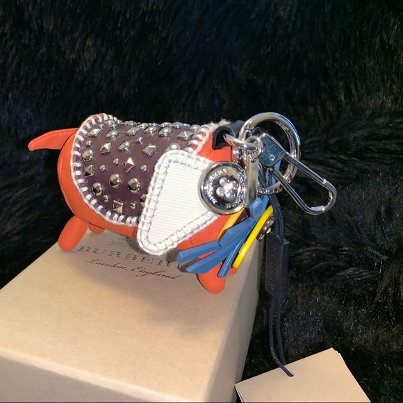 BURBERRY SCOTTIE DOG CHARM - Picture 1 of 5